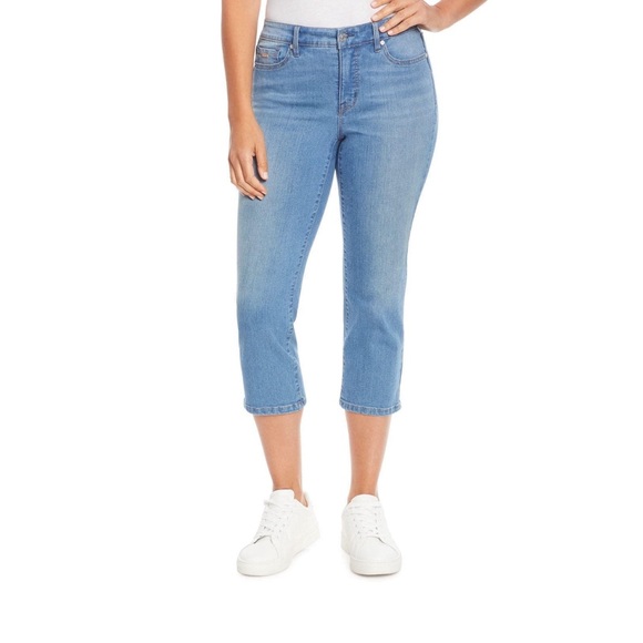 Nine West Chrystie Capri, denim size 8 NWT Medium Wash - Picture 1 of 11